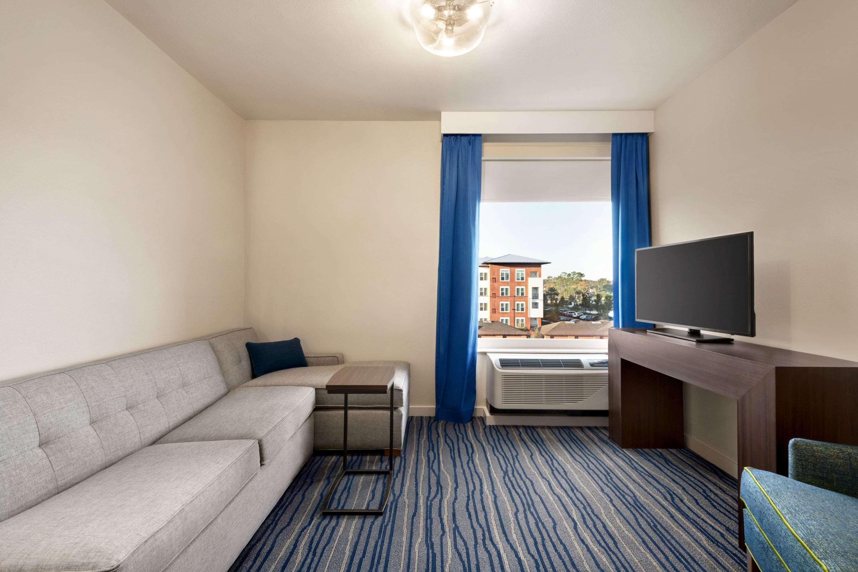 La Quinta Inn & Suites By Wyndham Orlando I-Drive Theme Parks Williamsburg エクステリア 写真